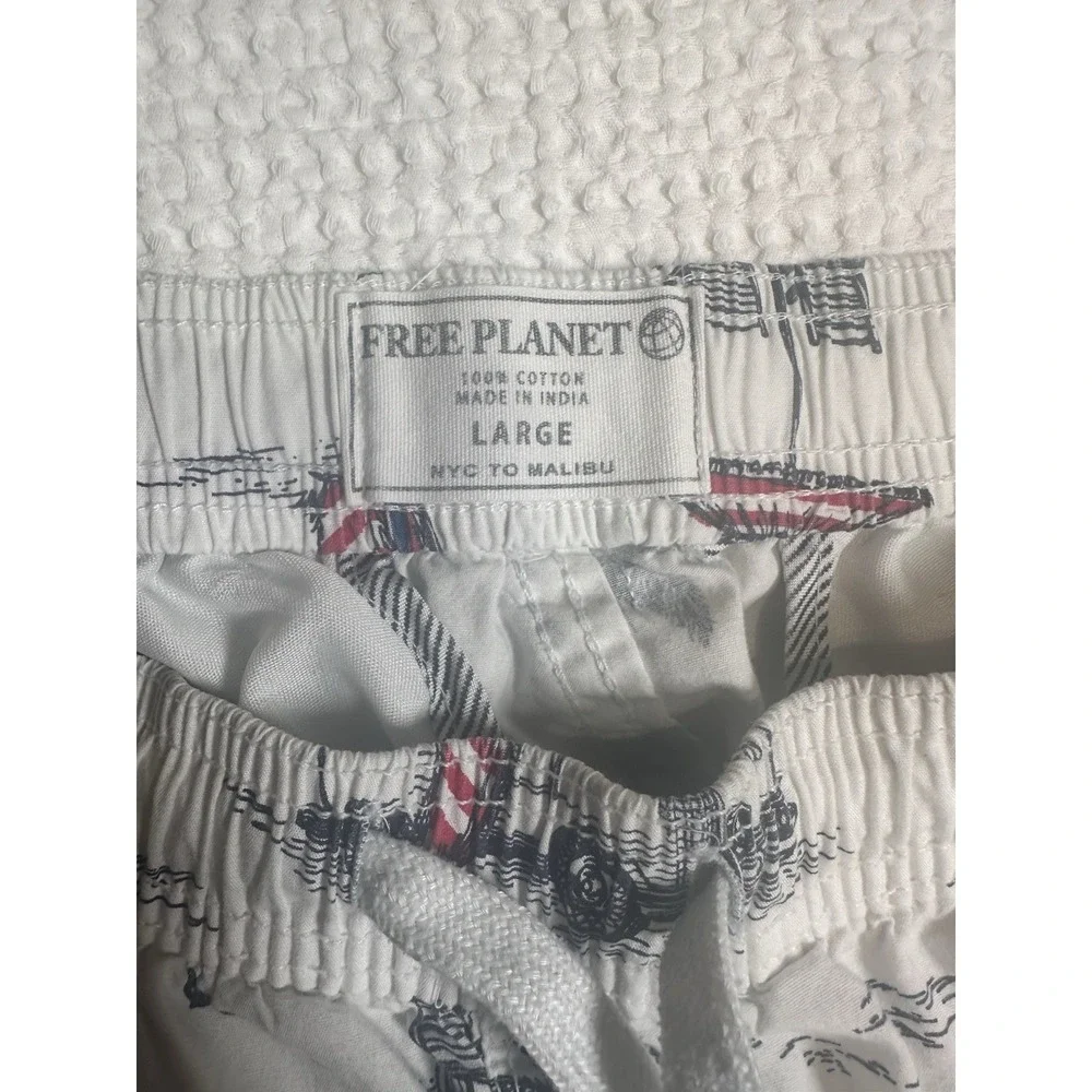Free Planet Men's Large Beach Surf Print Cotton Swim Trunks Shorts L Patriotic
